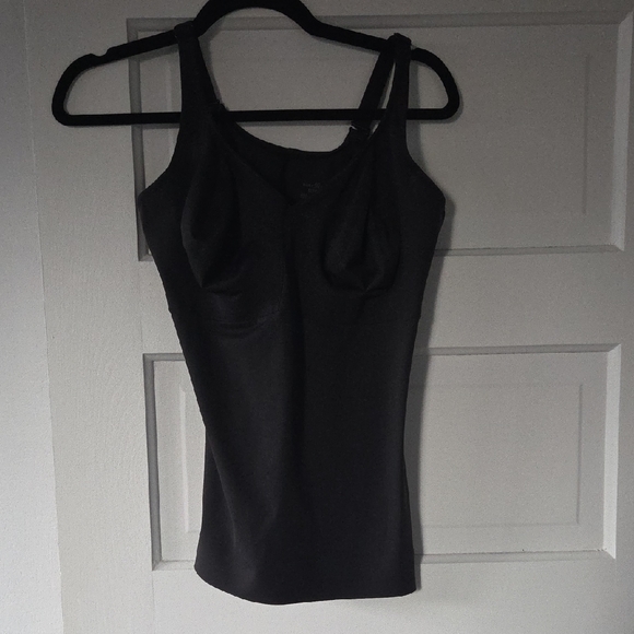 Ruby Ribbon Black Top - Picture 1 of 6